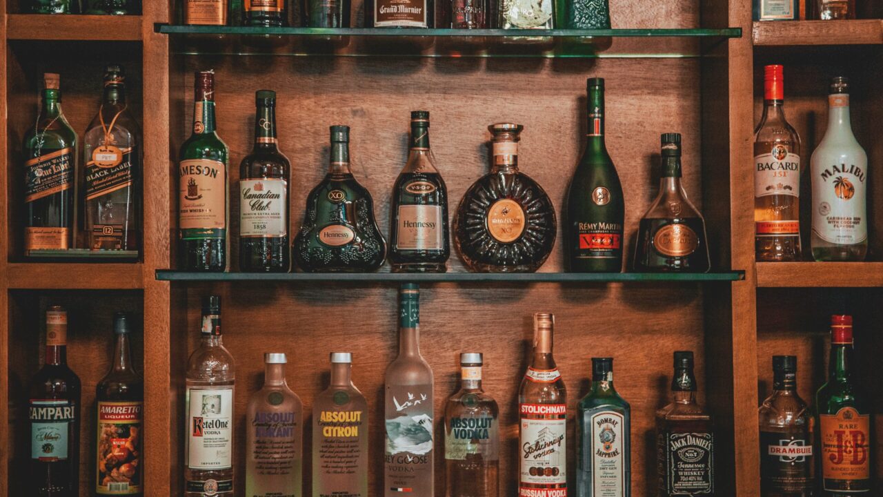 筋トレ後にお酒を飲むと意味ない？知らないと損する5つの理由