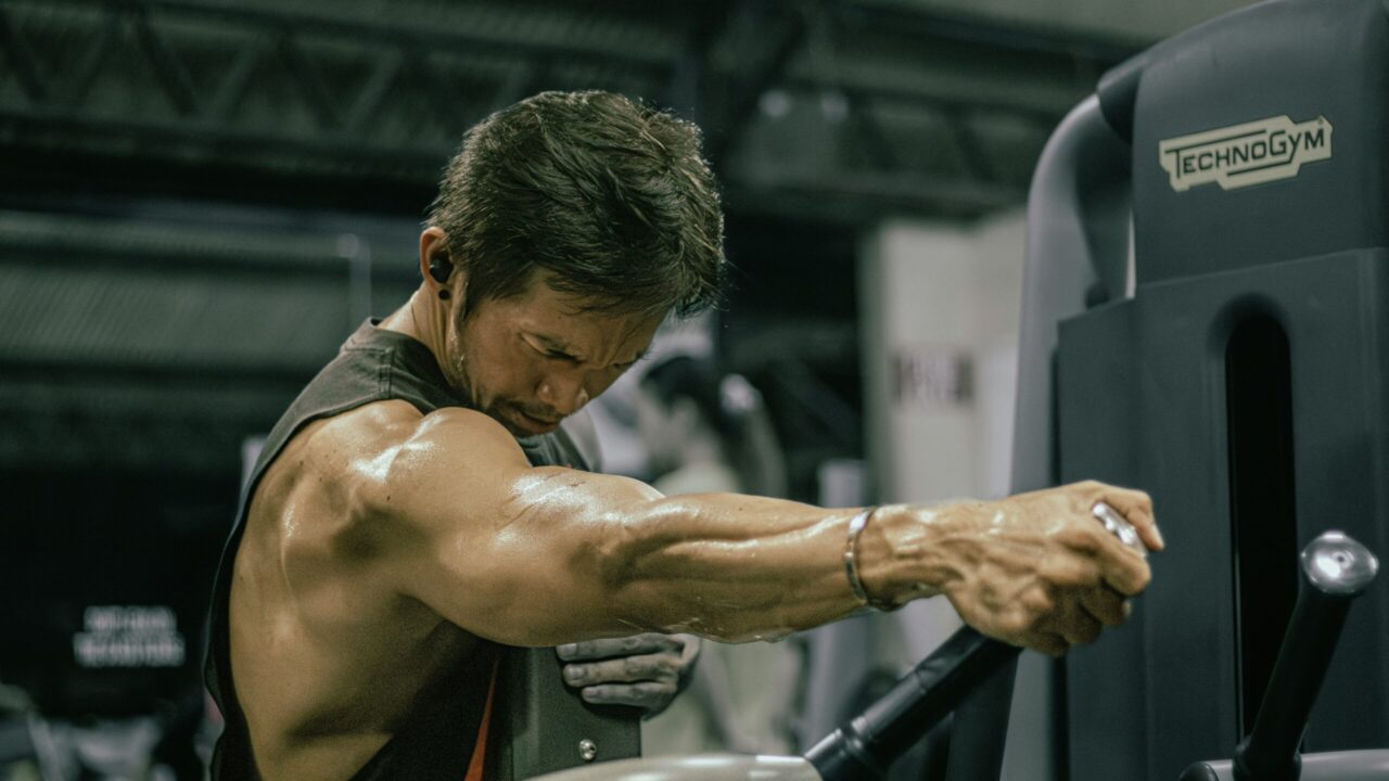 筋トレ効果を最大化！60代がジムでやるべきメニュー7選