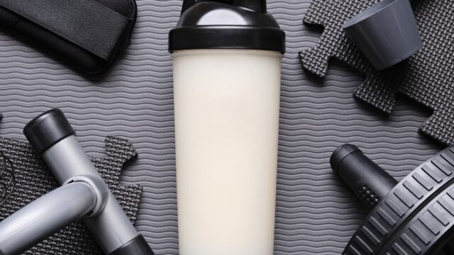 プロテインの種類と違いを徹底解説！初心者が知るべき5つのポイント