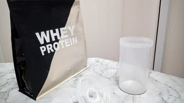 プロテインのシェイカーはどのくらい洗うべき？衛生的に使うための5つの頻度ルール